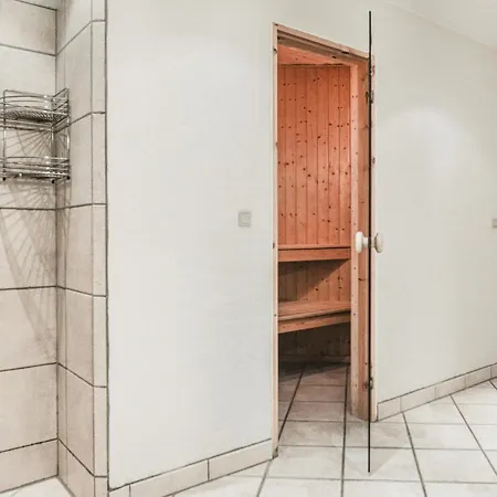 Сasa de vacaciones Nice In With House Sea View *